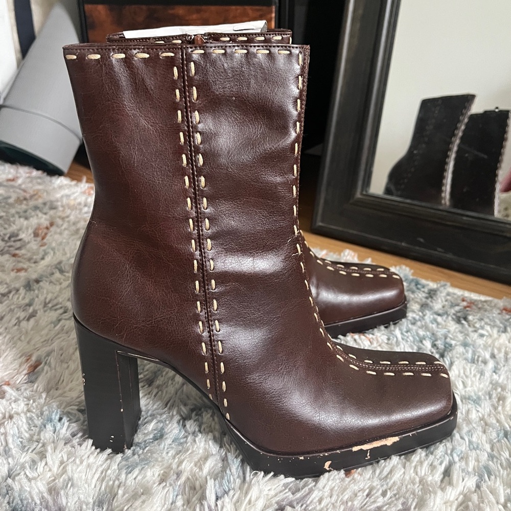 Vintage Y2K - Bratz Brown Heeled Ankle Boots